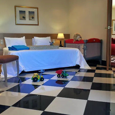 Resort Out Of The Blue & Agia Pelagia (Creta)